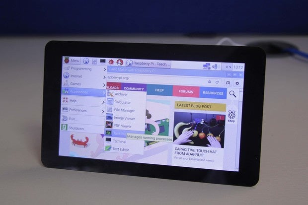 Raspberry Pi gets its first official touchscreen display